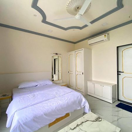 Vedika Garden Hotel Lonavala Bagian luar foto