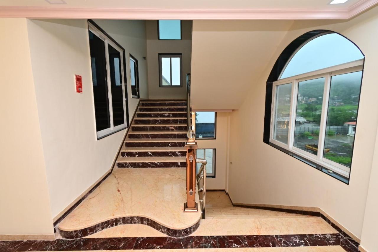Vedika Garden Hotel Lonavala Bagian luar foto